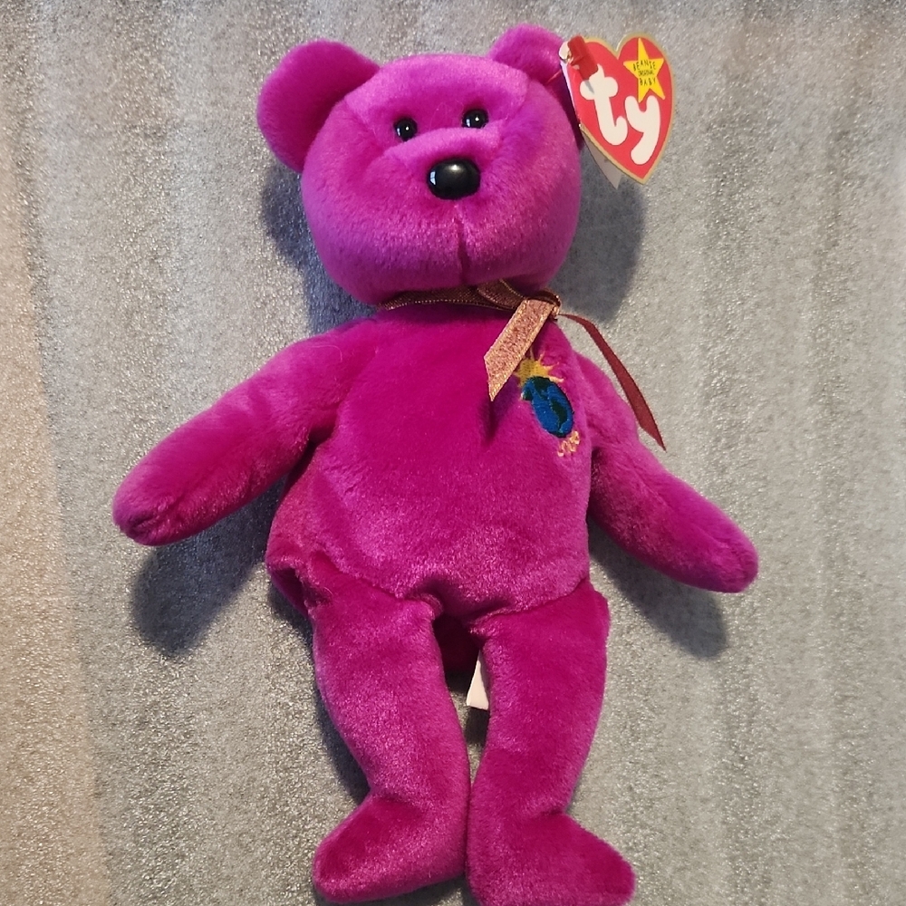 Ty Beanie Baby Millenium 2000 Bear